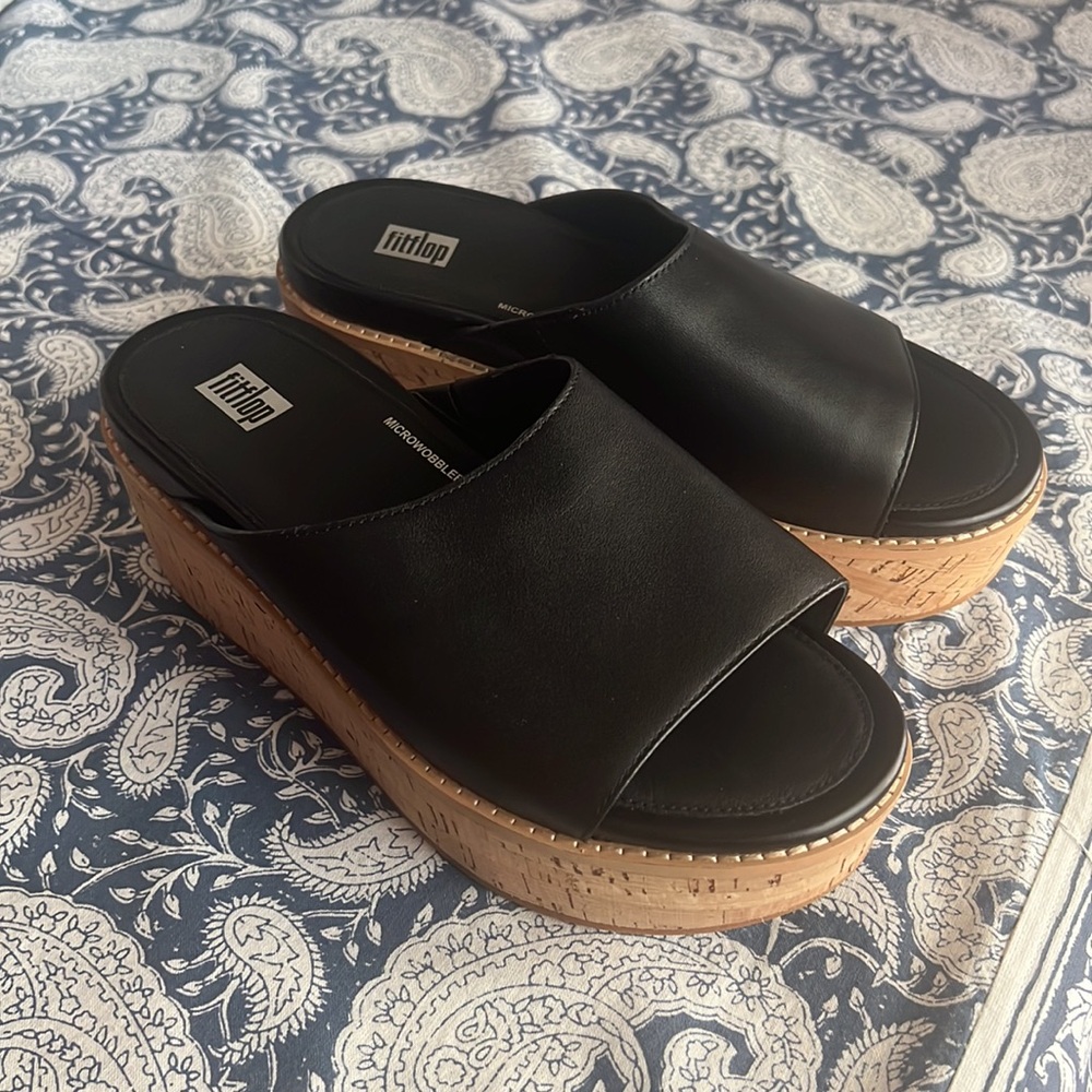 fitflop shoes.